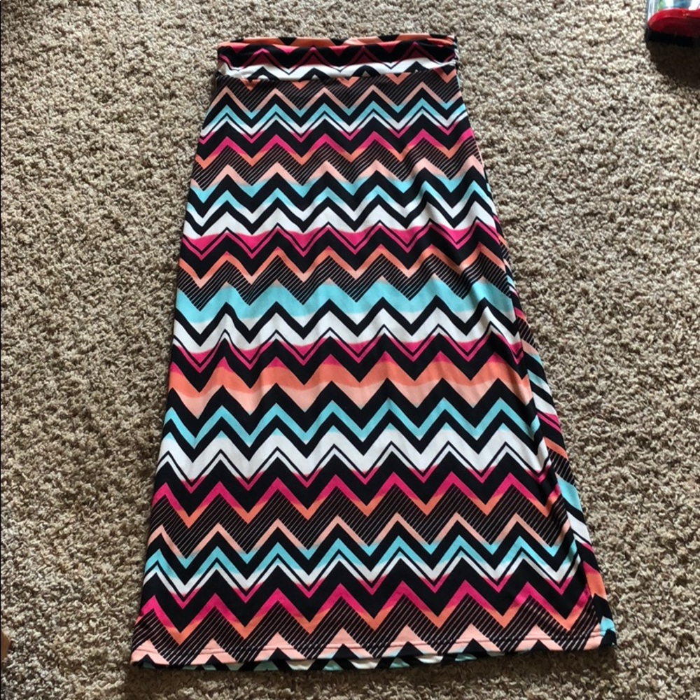 Geometric Maxi Skirt